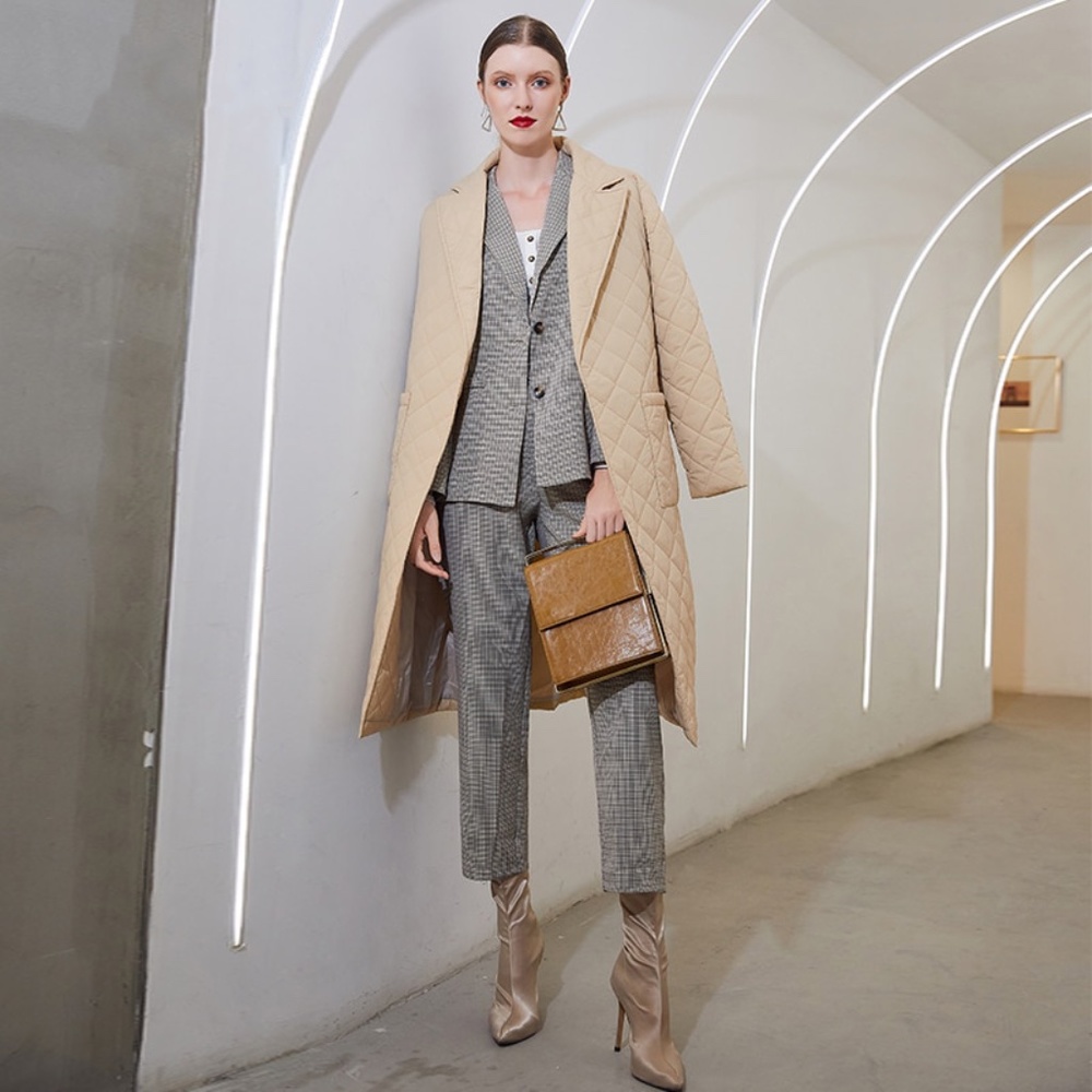 Beige Quilted Belted Coat with Pockets - Picture 10 of 17
